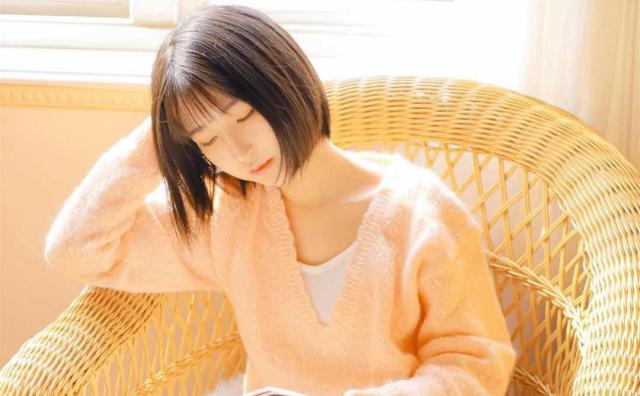 儷真護(hù)發(fā)知識(shí)：解構(gòu)5個(gè)頭發(fā)稀疏、甩頭發(fā)原因